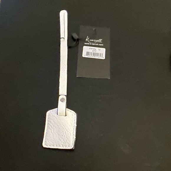 NWT “K•Carroll” Bag Tag, Monogram Letter "U" White Bag Tag with "Black" Letter - Picture 5 of 7